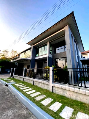 คอนโดให้เช่า : คอนโดให้เช่า 8 ห้องนอน ในโครงการ เดอะ ซิตี้ พัฒนาการ 6683538