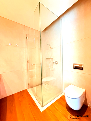 ขายคอนโด : คอนโด Luxury พร้อมอยู่บนทำเลที่ดีที่สุด เดอะ สุโขทัย เรซิเด้นท์
