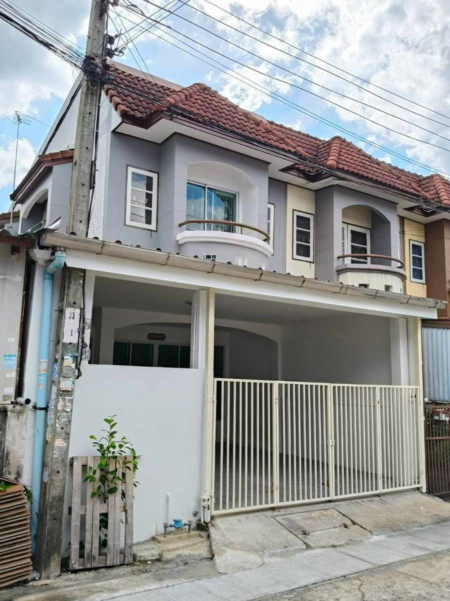 ขายทาวน์เฮ้าส์ 2 ชั้น หลังมุม นิมิตใหม่ 9 คลองสามวา รีโนเวทใหม่