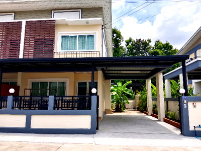 บ้านแฝด ถนนเลี่ยงเมืองอุบลราชธานี : บ้านแฝด 2 ชั้น ใกล้โรงเรียนลือคำหาญ ตลาดเจริญศรี