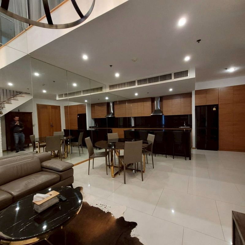 ให้เช่าคอนโด The Emporio Place 24 ตกแต่งครบครัน (S15-19828)