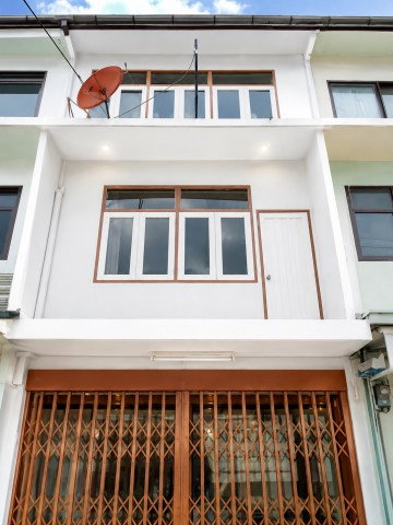 รูป เช่า ทาวน์โฮม 3 ชั้น สีลม สาทร โรงพยาบาลเซนต์หลุยส์ 1.8 กม. Central พระราม 3  2.4 กม. 3 ห้องนอน 2 ห้องน้ำ - รูปที่ 7/8