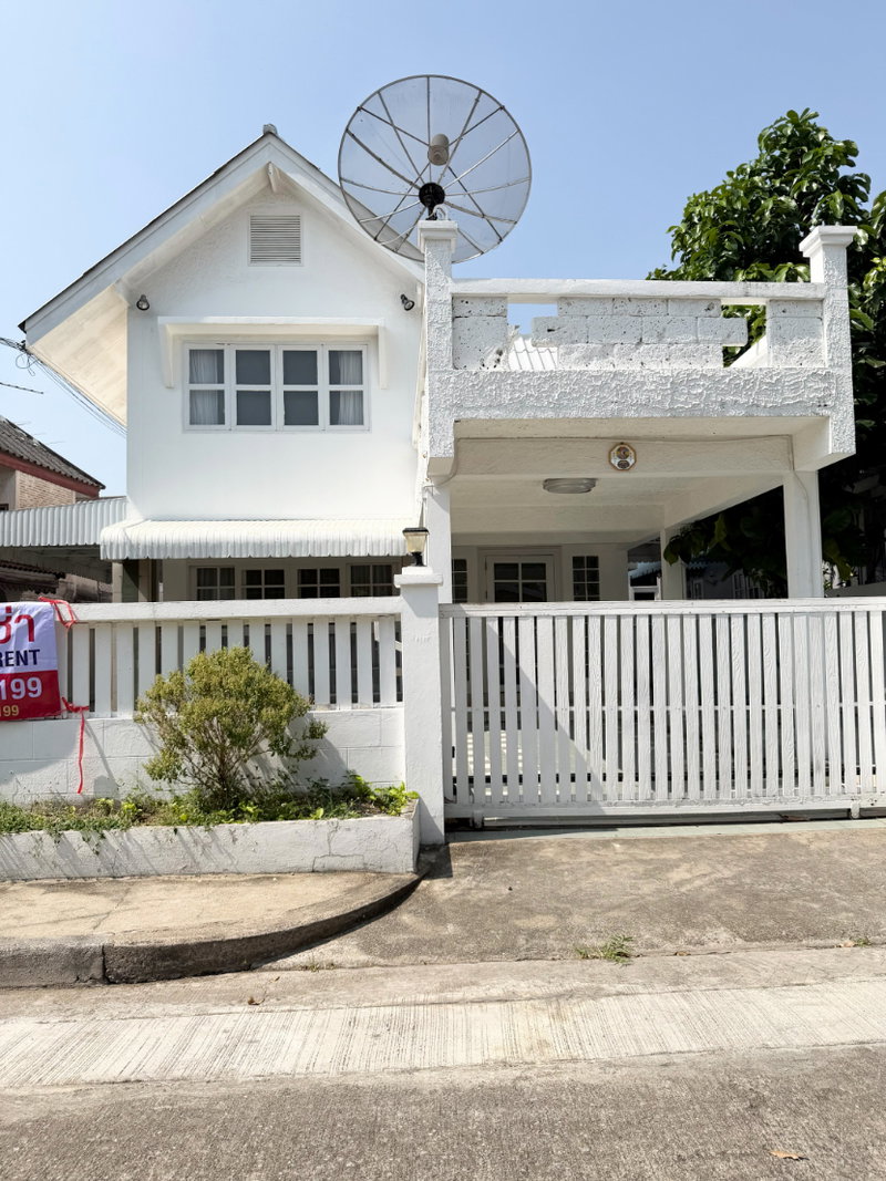 Houses for sale : Beautiful Detached House for Sale in Sammakorn Village, Ramkhamhaeng 112 – Near Orange Line MRT, Fully Furnished, 56 Sq. Wah, Move-in Ready