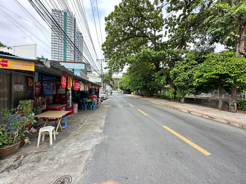 #ขายที่ดินติดรถไฟฟ้าสถานีเตาปูน 124 ตรว. สามารถแบ่งขายได้ 62 ตรว. เส้นแนวคันครองประปาฝั่งซ้าย บางซื่อ กทม.