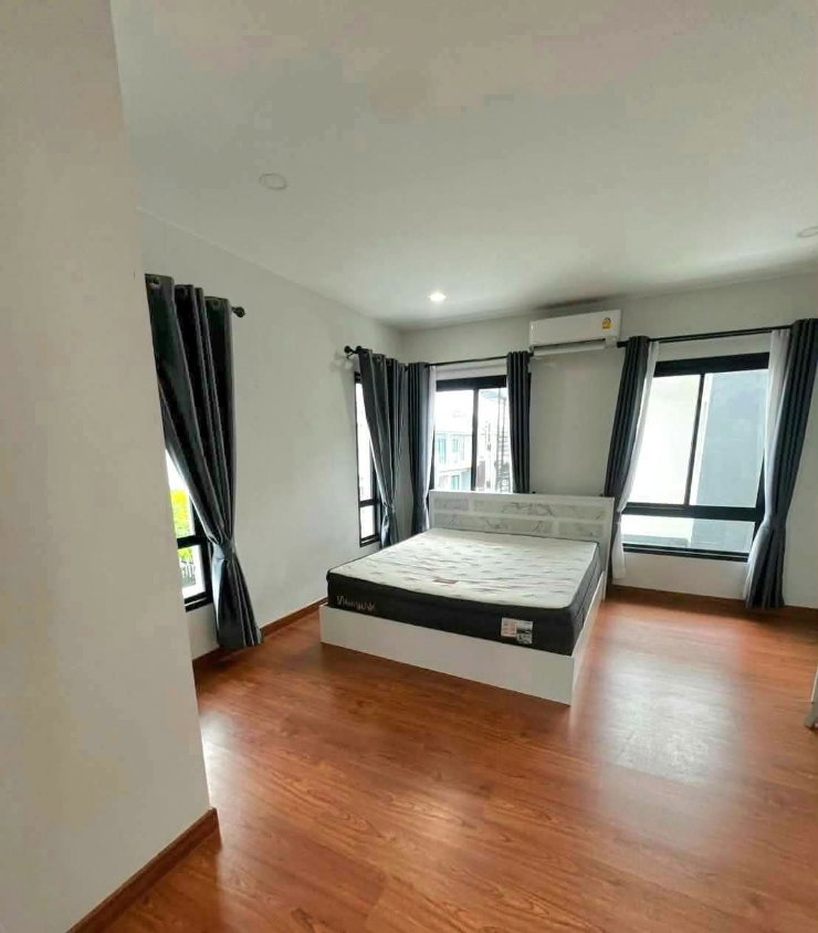 รูป #บ้านเช่าระยอง
บ้านเดี่ยว 2 ชั้นให้เช่า พร้อมเฟอร์นิเจอร์
โครงการเดอะโฮม บ้านฉาง–ระยอง
ให้เช่า 23,500 บาท/เดือน
 - รูปที่ 11/29