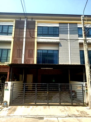 Townhouses for rent ม.เอเชียอาคเนย์ : For Rent: 3-Story Townhome at The Connect Up 3 Wongwaen - Bangkae