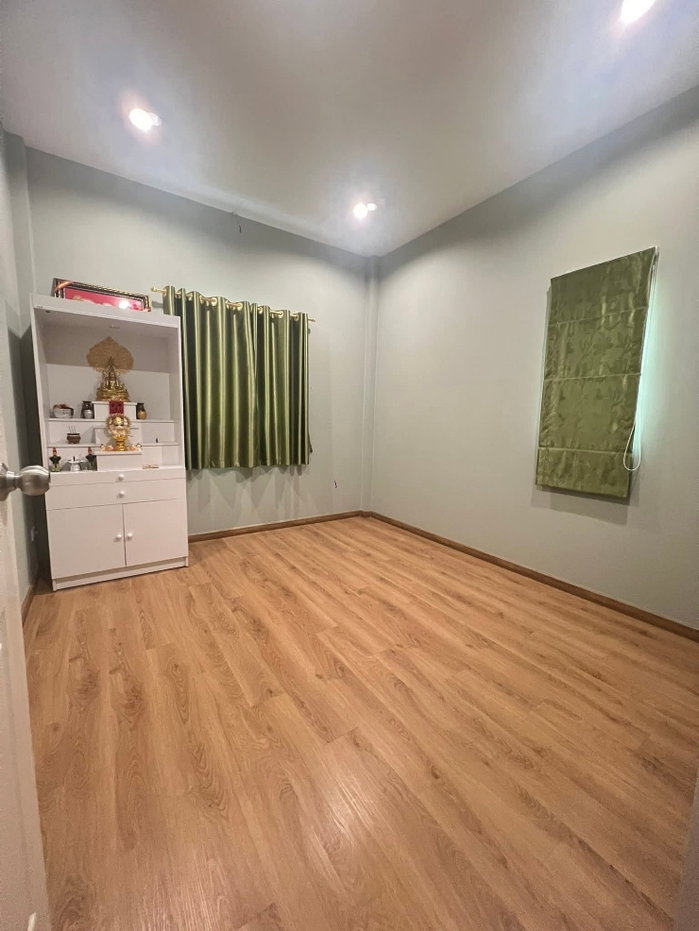 รูป #ขายบ้านเดี่ยวสองชั้นใกล้เซ็นทรัลระยอง
ราคา2,800,000฿
 - รูปที่ 7/13