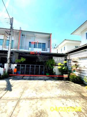 Townhouses for sale Eastern Asia University : For Sale Townhouse/Townhome  , The Trust Town Wongwaen - Lamlukka , Bueng Kham Phoi , Lam Luk Ka , Pathum Thani , CX-128871 ✅ Live chat with us ADD LINE @connexproperty ✅
