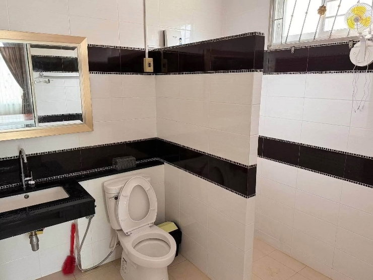 รูป #บ้านว่างให้เช่า

หมู่บ้านนาวีเฮ้าส์28(หนองตะเคียน) - รูปที่ 13/14
