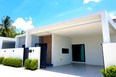 เช่าบ้านเดี่ยว ชลบุรี : Modern Pool Villa for Rent Nong Pla Lai East Pattaya 3Bed