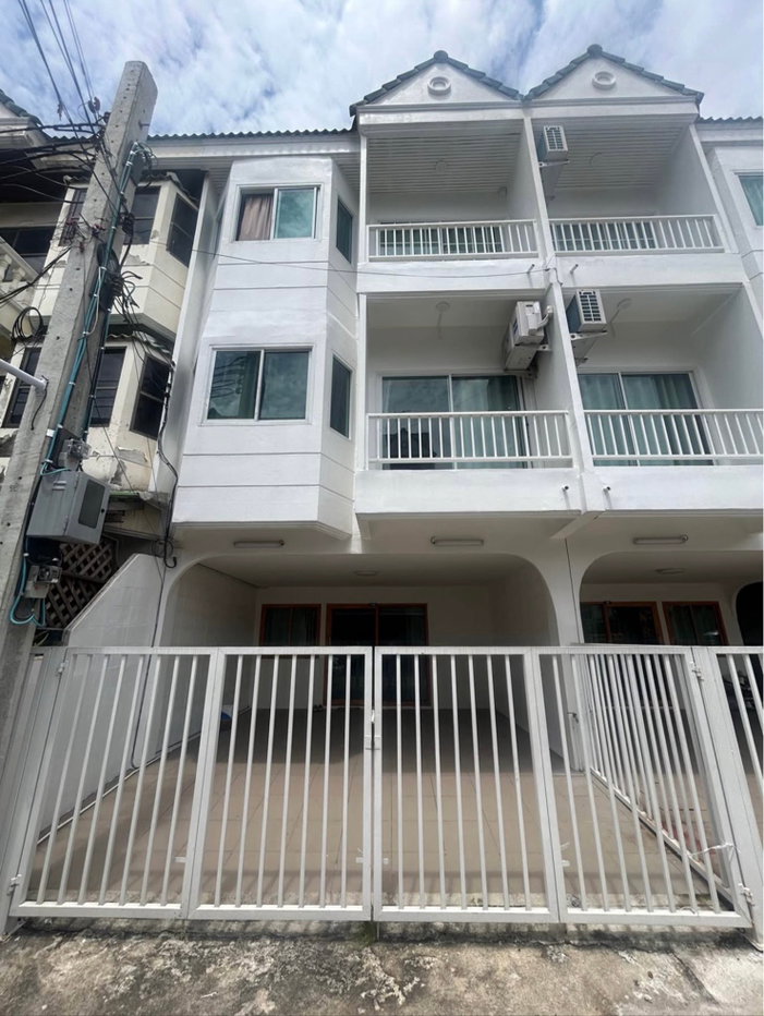 รูป ปล่อยเช่าทาวน์โฮม3ชั้น ซอยเรวดีฝั่งตรงข้ามเซนทรัลนอร์ทวิลล์ - รูปที่ 1/11