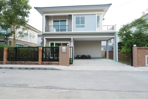 รูปภาพ ให้เช่าบ้านเดี่ยว2ชั้น ใกล้มหาลัยกรุงเทพ เดอะ แพลนท์ พหลโยธิน รังสิต ซอยคลองหลวง 17