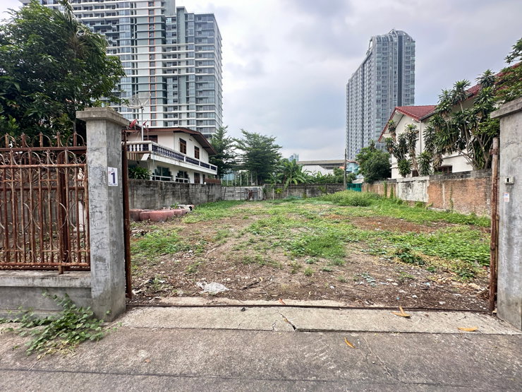 รูป #ขายที่ดินติดรถไฟฟ้าสถานีเตาปูน 124 ตรว. สามารถแบ่งขายได้ 62 ตรว. เส้นแนวคันครองประปาฝั่งซ้าย บางซื่อ กทม. - รูปที่ 9/10