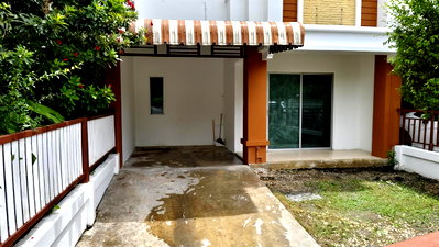 Townhouses for sale Bangkok : Seliing townhouse at Pruesa view 5, Pracharuamjai Rd.