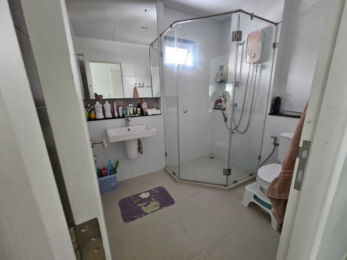 รูป 🏡✨ ขาย  บ้านเดี่ยวหลังใหญ่ สราญสิริ รังสิต แปลงหัวมุม | พื้นที่กว่า 102 ตร.ว. - รูปที่ 8/16
