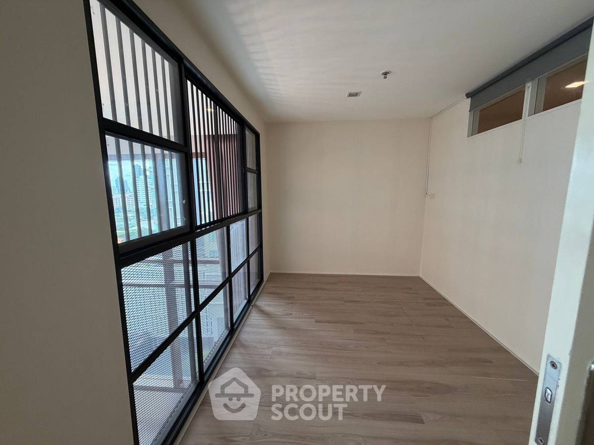 รูป คอนโด 2 ห้องนอน โครงการ The Emporio Place ใกล้ BTS พร้อมพงษ์ (ID 2455279) - รูปที่ 24/29