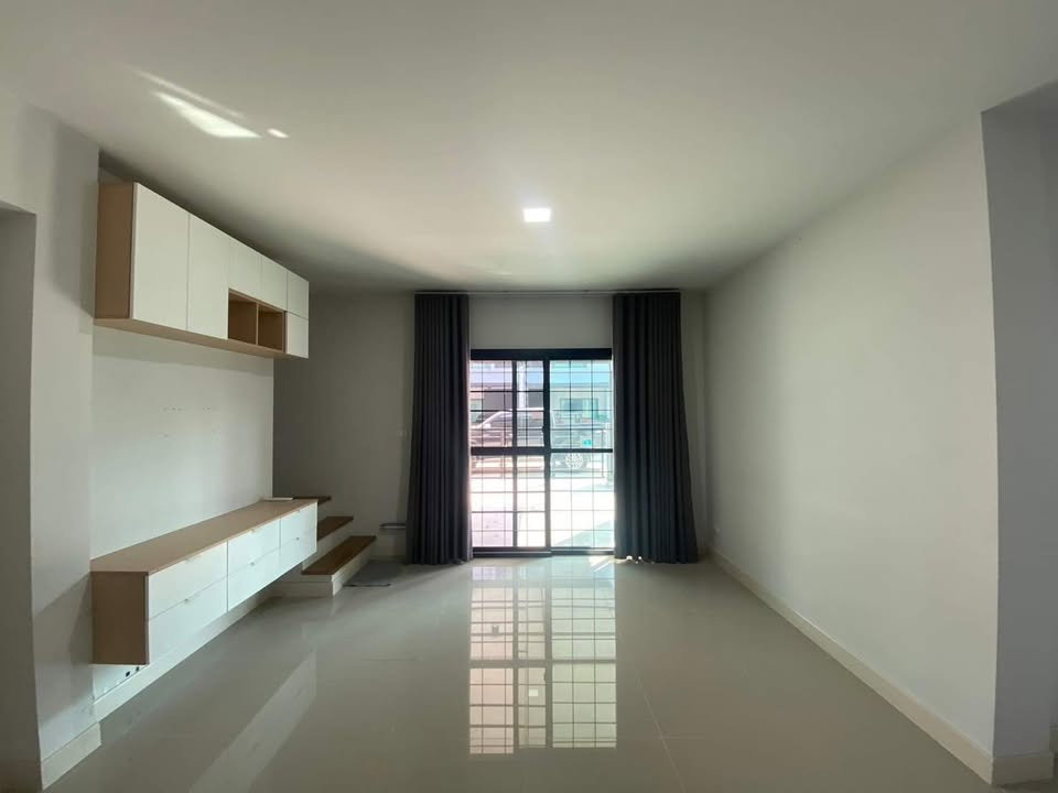 รูป R3141 ให้เช่าทาวน์โฮม หมู่บ้านพลีโน่ บางนา-อ่อนนุช 2 ซ.กิ่งแก้ว 37 (ว่างค่ะ) - รูปที่ 5/13