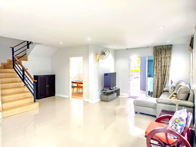 บ้านเดี่ยว หนองปรือ ชลบุรี : Modern 2Storey House for Sale Thung Klom Tan Man 4Bed