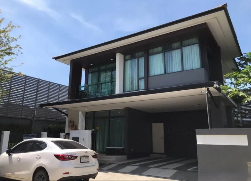 Houses for rent : For Rent 3 Bedroom Detached House in Setthasiri Krungthep Kreetha Bangkok ID17465