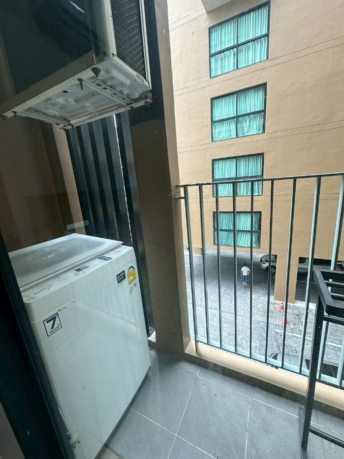 picture Dee Lak Condo, behind HomePro, celebrates, renting 18k per month, near the beach.  - 3/20