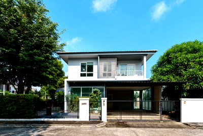 เช่าบ้านเดี่ยว เชียงใหม่ : บ้านว่างให้เช่า โครงการสีวลี มีโชค อ.เมืองเชียงใหม่ ใกล้เซ็นทรัลเฟสฯ เฟอร์นิเจอร์ครบ พร้อมเข้าอยู่ (RA1447) T.0946511456
