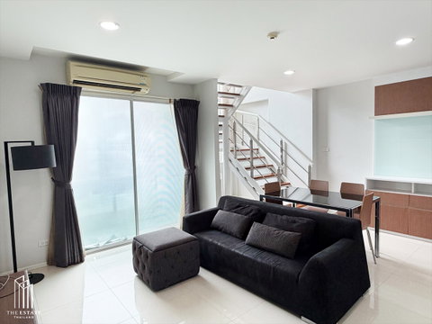 Condo for Sale: Whizdom The Exclusive Duplex Unit near BTS Punnawithi. Quiet and peaceful. @6.18MB