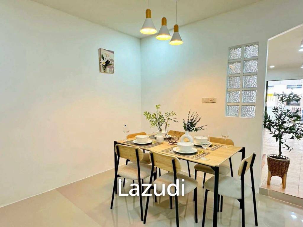 รูป ทาวน์โฮม 2 ห้องนอนสไตล์มินิมอลปรับปรุงใหม่ - รูปที่ 7/15