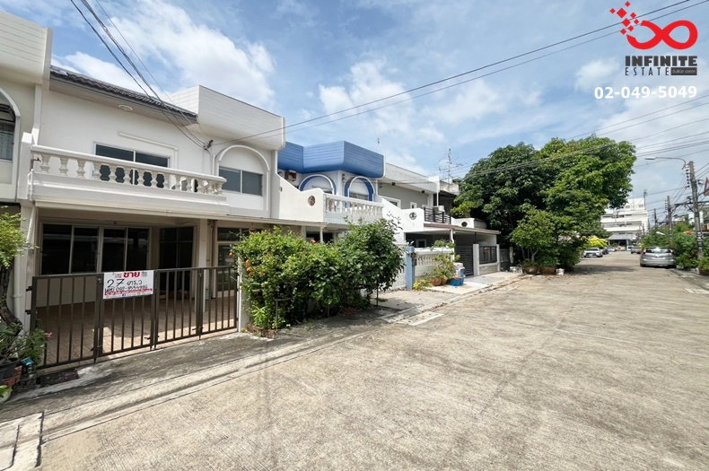 รูป ขายทาวน์เฮาส์ 2 ชั้น ถนนลาดพร้าว ซอยลาดพร้าว 65/1 ใกล้รถไฟฟ้าสายสีเหลือง-ทางด่วนฉลองรัช - รูปที่ 2/14