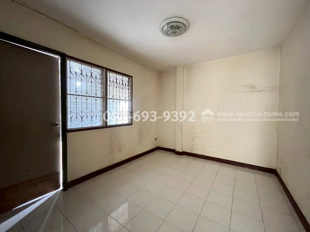 รูป บ้านเดี่ยว2ชั้นลาดกระบัง-ขุมทอง-ลำต้อยติ่ง หมู่บ้านเลคการ์เด้นโฮมหลังมุม พื้นที่ 54 ตรว.ราคาพิเศษ (ราคานี้ลดสุดๆ แล้ว พร้อมจบ คุยต่อรองได้อีกนิดหน่อย) - รูปที่ 18/25