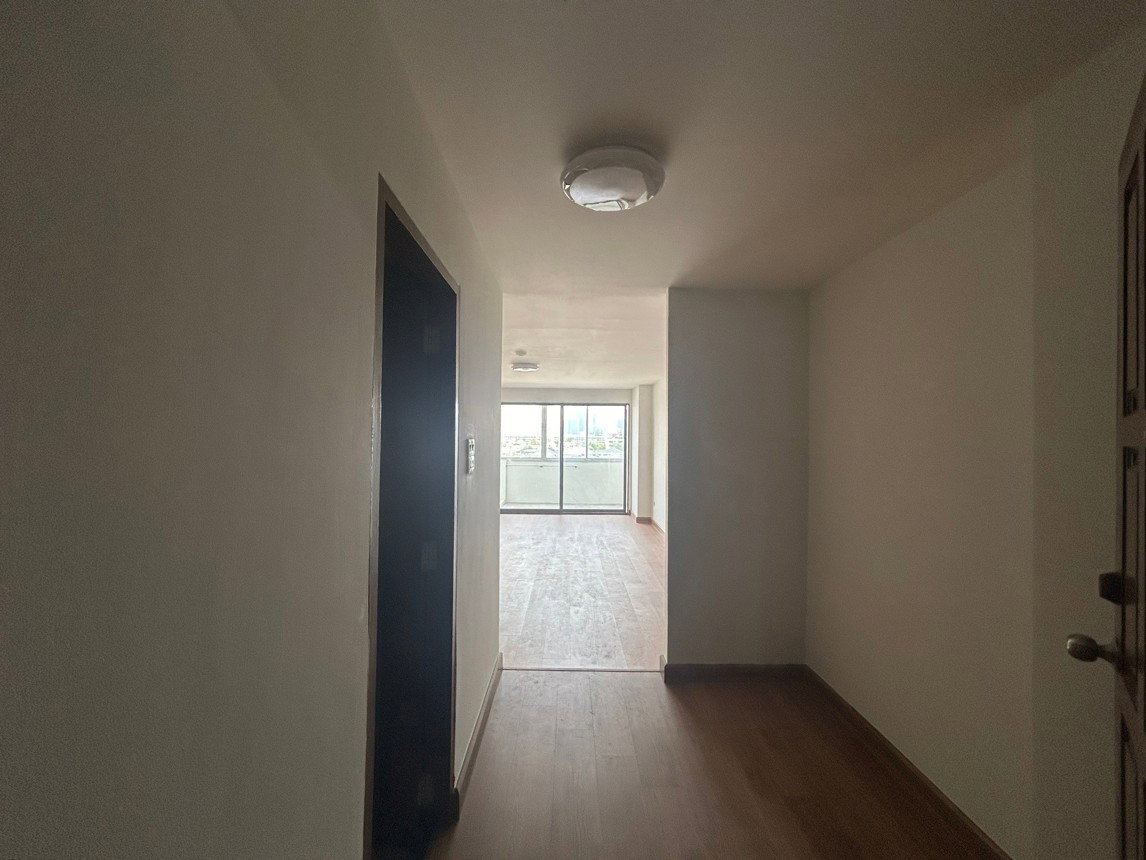 รูป 🔥 ขาย คอนโด เดอะรอยัล วิภาวดี คอนโดมิเนียม (The Royal Vibhavadi Condominium) | ใกล้ MRT พหลโยธิน - รูปที่ 2/8