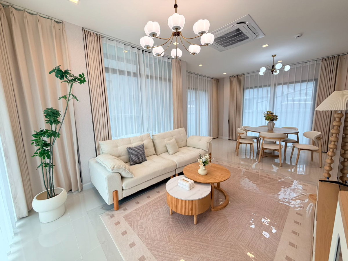 รูป 🏡 บ้านเดี่ยว2ชั้น หรูโซนบางนา | 4 ห้องนอน 4 ห้องน้ำ | ใกล้ Mega Bangna เพียง 5 นาที ✨  - รูปที่ 5/14