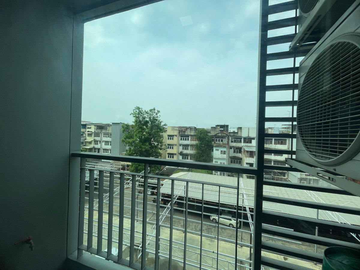 รูป ขายพร้อมผู้เช่า คอนโดไนท์บริดจ์ สกายซิตี้ สะพานใหม่ ติดBTSสายหยุด พร้อมเฟอร์นิเจอร์และเครื่องใช้ไฟฟ้าครบครัน เพียง 2.99 ล้านบาท - รูปที่ 9/12