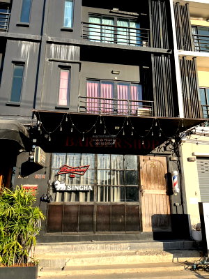 Shophouses for sale Pathumthani : For Sale Commercial Building , Pruksa Village 39 Delight Wongwaen - Watcharapol , Lat Sawai , Lam Luk Ka , Pathum Thani , CX-169357 ✅ Live chat with us ADD LINE @connexproperty ✅