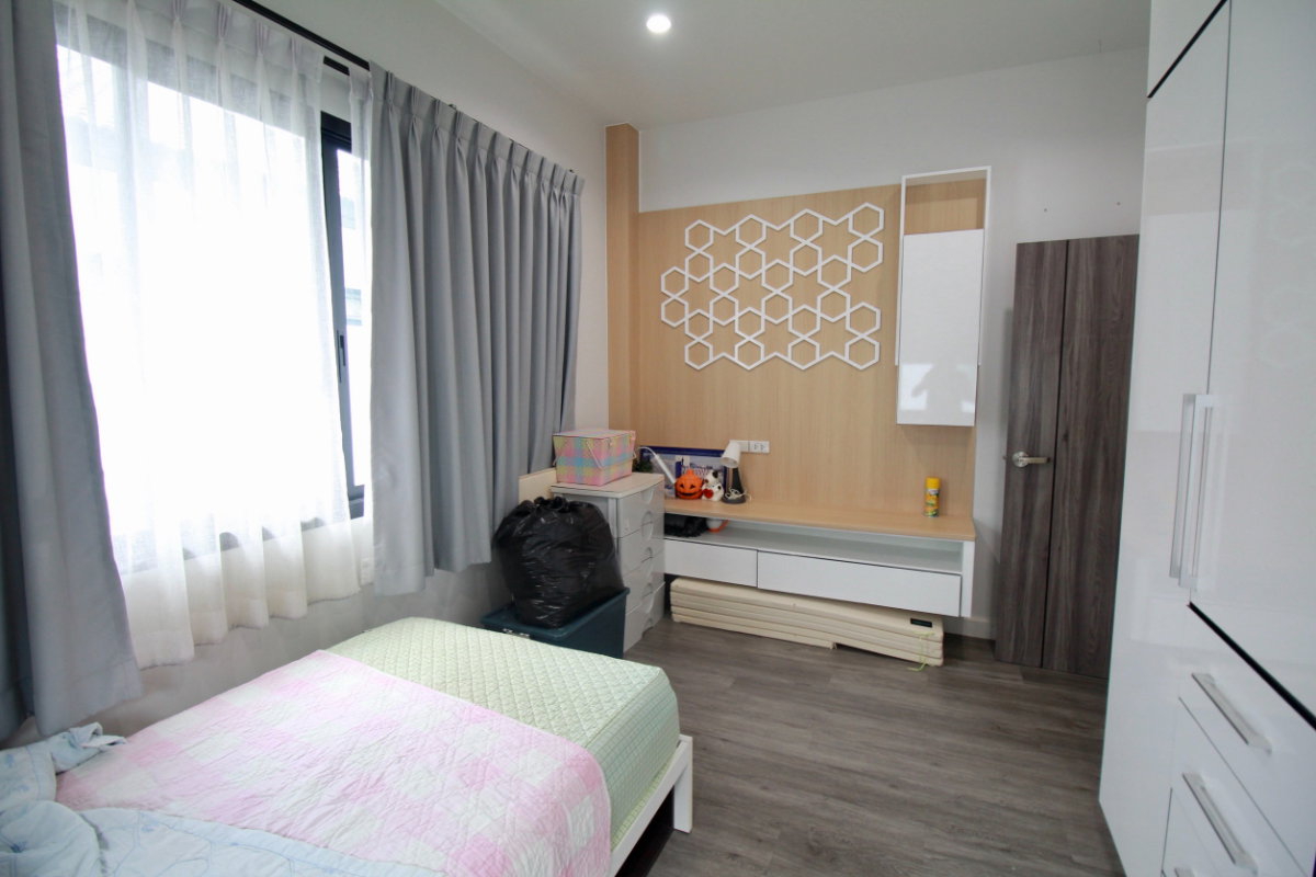 รูป ขายบ้านเดี่ยว 2 ชั้น หลังมุม 54.6 ตร.ว. บิลต์อินทั้งหลัง สกายวิลล์ (Skyville) ใกล้แยกบ้านแลง ระยอง - รูปที่ 21/26