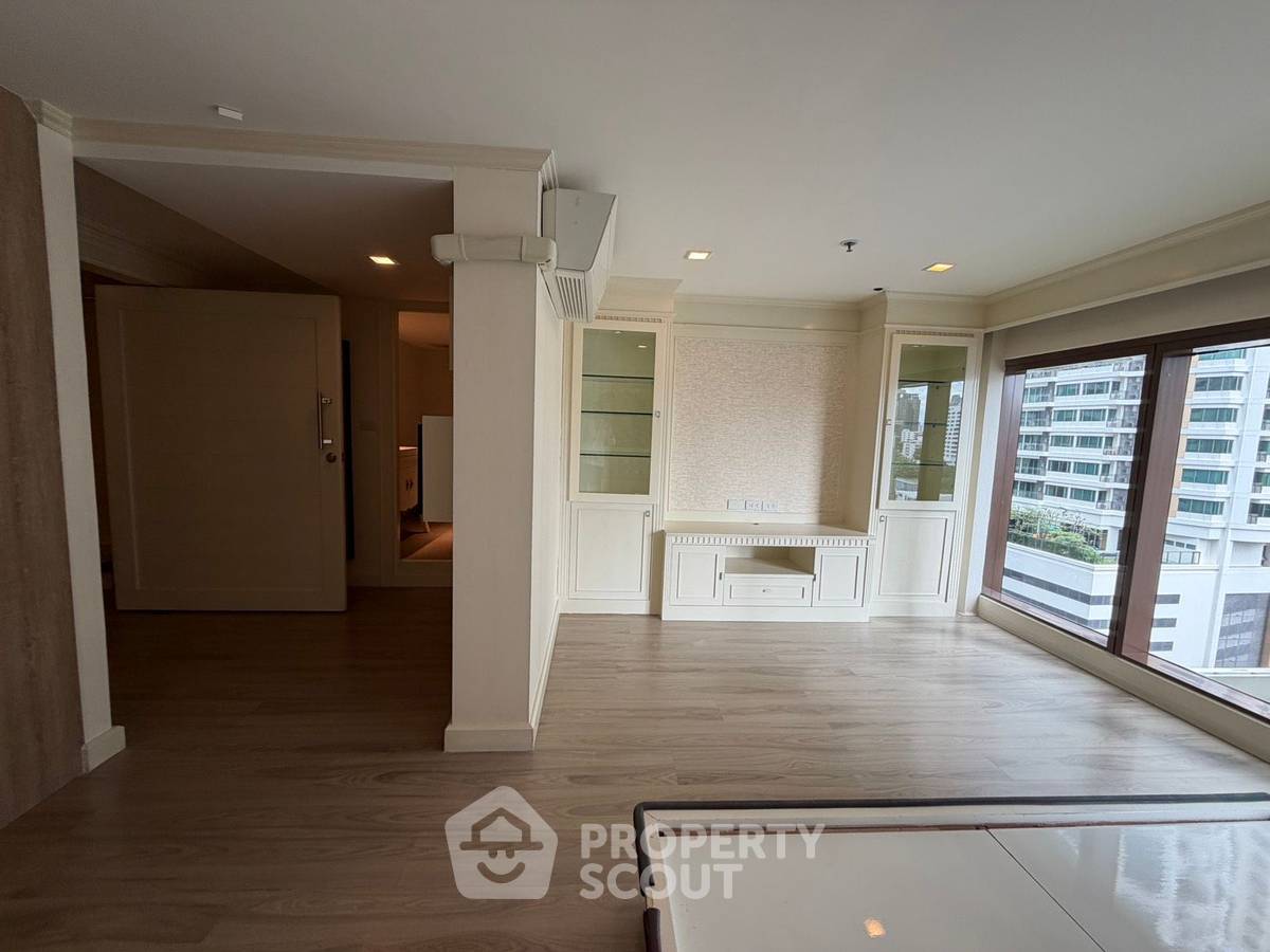 รูป คอนโด 2 ห้องนอน โครงการ The Emporio Place ใกล้ BTS พร้อมพงษ์ (ID 2455279) - รูปที่ 26/29