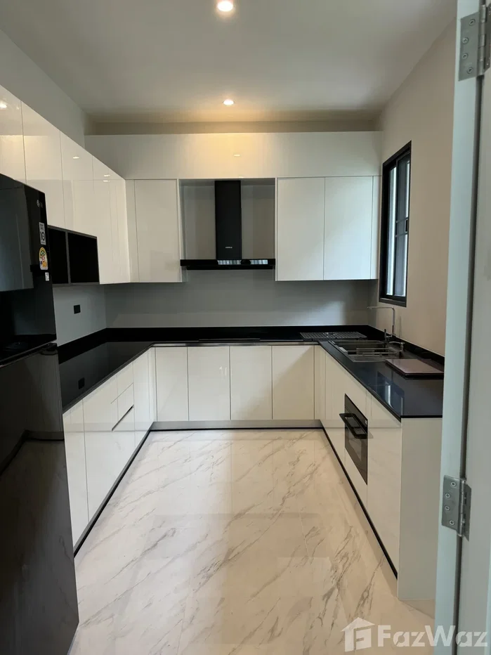รูป บ้านเดี่ยวให้เช่า 6 ห้องนอน ในโครงการ แซงค์ รอยัล กรุงเทพกรีฑา 6684569 - รูปที่ 9/16