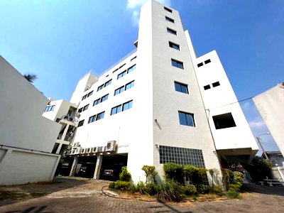 Office for sale Bangkok : 7-Story Office Building for Sale in Phaholyothin 14 Near BTS Ari – Nearly 2,000 Sq.m. of Usable Space