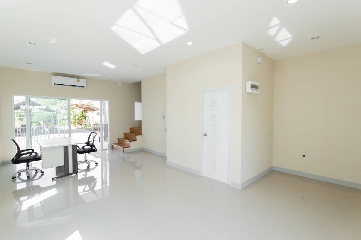 รูป 🏡เช่าด่วน 25,000 บาท  🏰ทาวน์​โฮม 3 ชั้น ล้ำเลิศทาวน์โฮม หลังมุม!!! 🏡โครงการ ย่าน สวนหลวง ถ.เฉลิมพระเกียรติ 14 แยก 18 * จดทะเบียนบริษัทได้  - รูปที่ 6/23