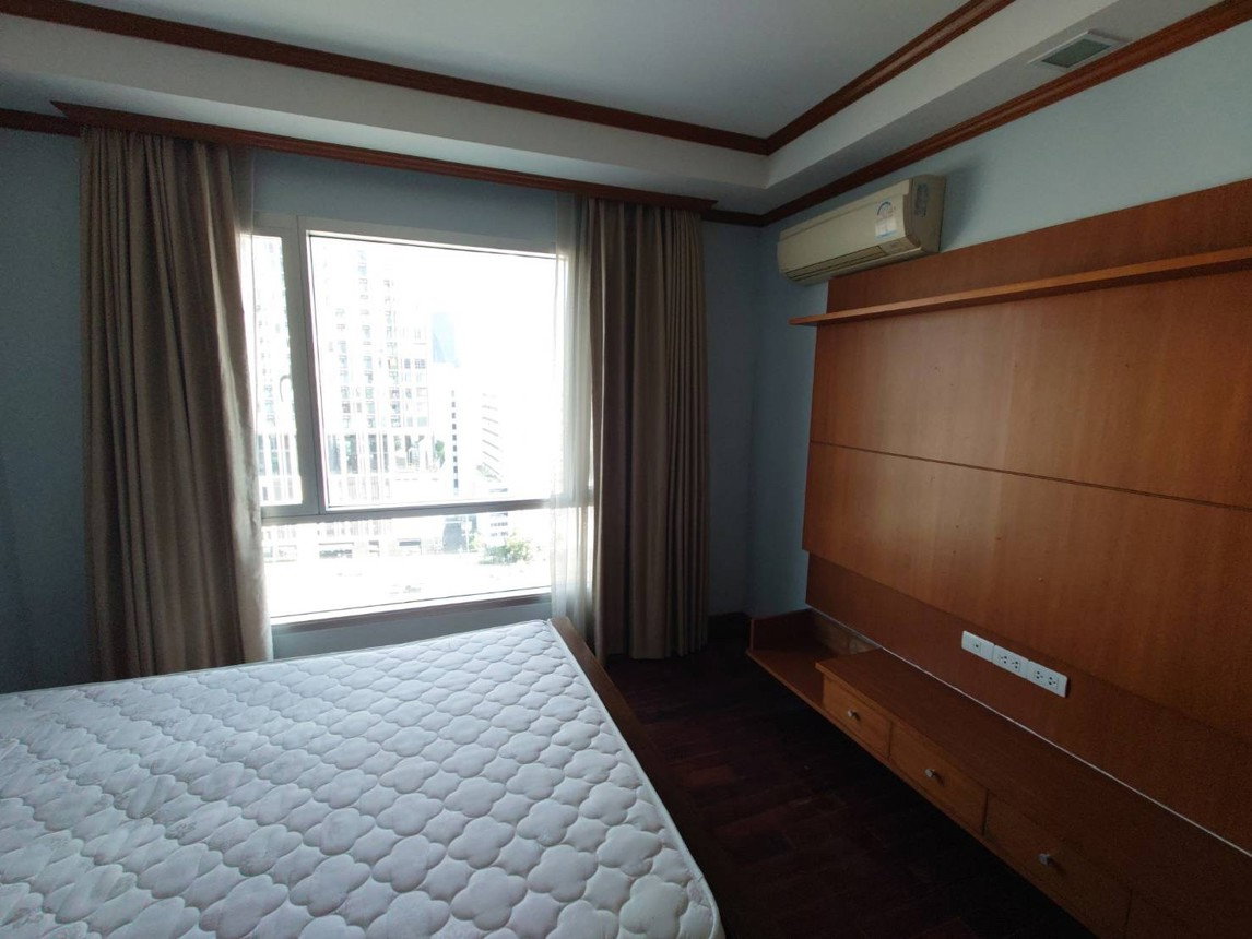 picture 🔥 Good-value condo for sale at Thru Thonglor Condo | MRT Phetchaburi - 3/8