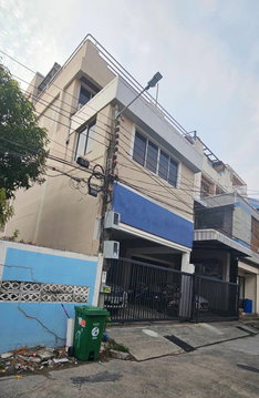 ขายโฮมออฟฟิศ 6 ชั้น ทำเลดี เดินทางสะดวก ซอยอุดมสุข