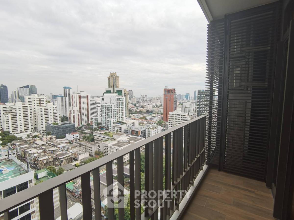 picture 24th-Floor 2-BR At Muniq Sukhumvit 23 Near MRT Sukhumvit (ID 512900) - 4/19
