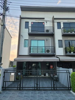 For Sale Townhouse/Townhome , Baan Klang Muang Ramintra , MRT-Khu Bon , Tha Raeng , Bang Khen , Bangkok , CX-168100 ✅ Live chat with us ADD LINE @connexproperty ✅