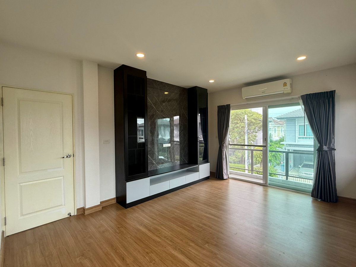 รูป ขายบ้านเดี่ยว หลังริม หมู่บ้าน เซนโทร บางนา-วงแหวน - รูปที่ 10/18