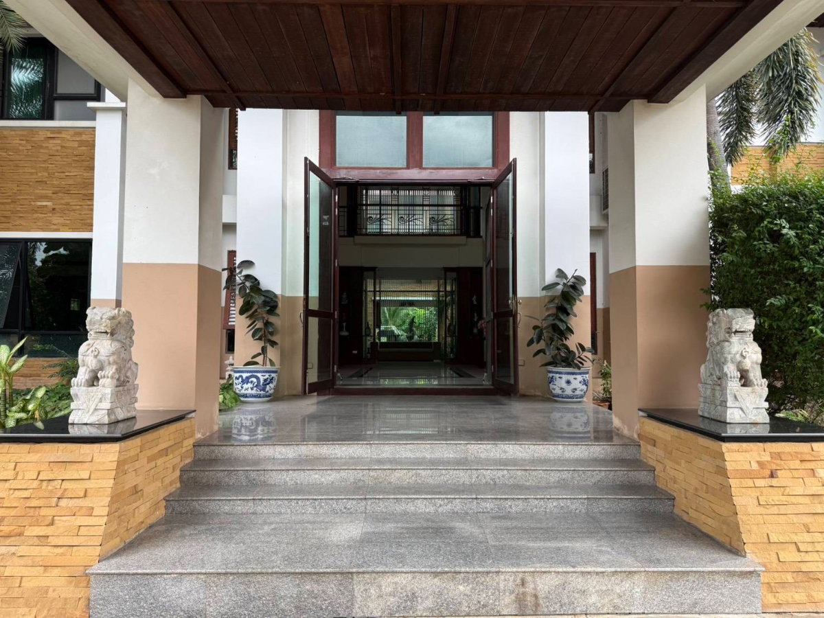 รูป 🏡 โอกาสทอง!! คฤหาสน์ส่วนตัวบนที่ดินกว่า 2 ไร่ เมืองเอก รังสิต - รูปที่ 15/37