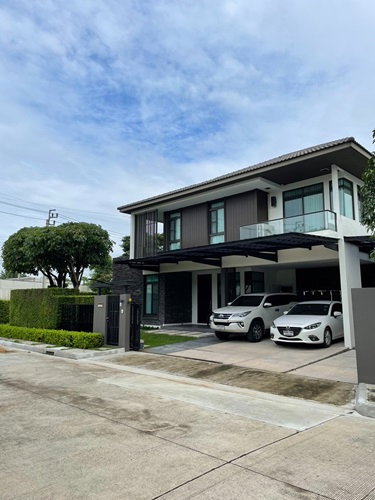 รูป ให้เช่าบ้านเดี่ยว 2 ชั้น หมู่บ้านมัณฑนาเลควัชรพล - รูปที่ 1/10