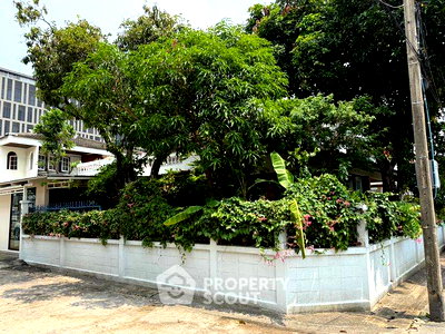 บ้านเดี่ยว ม.สวนดุสิต : บ้าน 4 ห้องนอน ขนาด 325 ตร.ม. Jaturamit Village ใกล้ MRT กำแพงเพชร (ID 3204771)