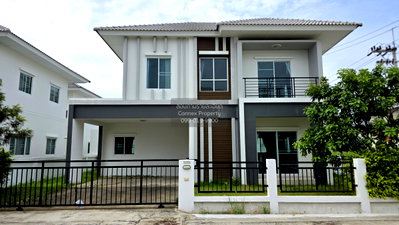 ขายบ้านเดี่ยว : ขายบ้าน  ลลิลทาวน์ แลนซีโอ คริป เพชรเกษม-พุทธมณฑลสาย 4 อ้อมน้อย กระทุ่มแบน สมุทรสาคร CX-169272 ✅ ทักไลน์ @connexproperty ตอบทันที ทีมงานมืออาชีพ ✅