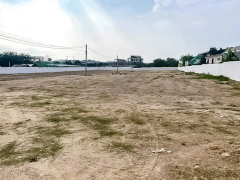 Land for Sale Thung Klom Tan Man Pattaya 4 Rai 42 Sq.wah