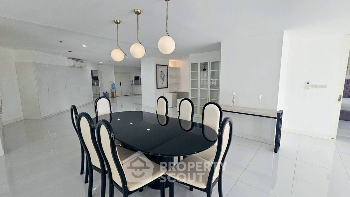 รูป คอนโด 2 ห้องนอน ขนาด 220 ตร.ม. Crystal Garden Condominium ใกล้ BTS นานา (ID 3206791) - รูปที่ 2/10