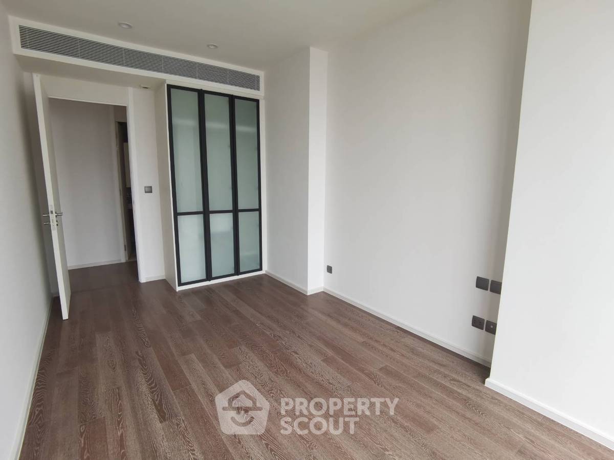 picture 24th-Floor 2-BR At Muniq Sukhumvit 23 Near MRT Sukhumvit (ID 512900) - 10/19